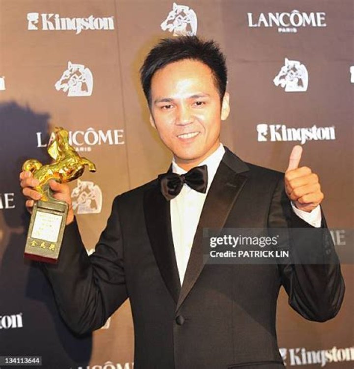 Bokeh Kosang Biography, Age, Height, Wife, Net Worth, Family