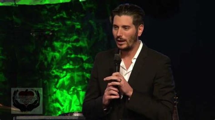 Brandon Crouch Biography, Age, Height, Wife, Net Worth, Family