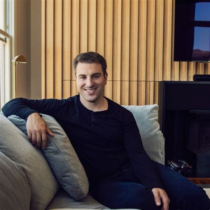Brian Chesky Biography, Age, Height, Wife, Net Worth, Family