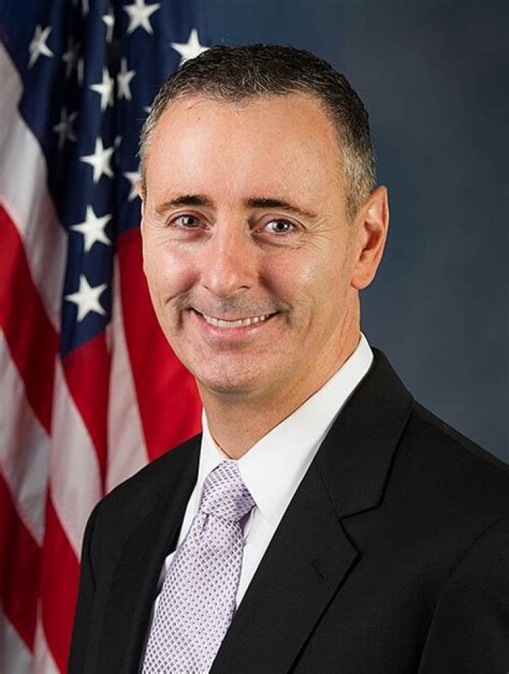 Brian Fitzpatrick Biography, Age, Height, Wife, Net Worth, Family