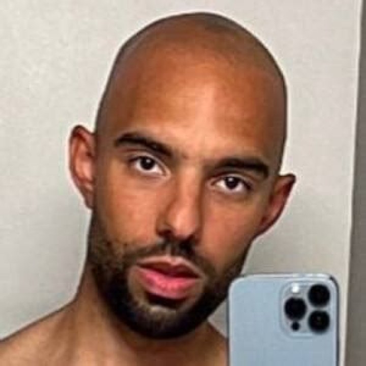 Brian Hinds Biography, Age, Height, Wife, Net Worth, Family