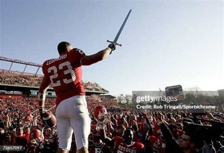 Brian Leonard Biography, Age, Height, Wife, Net Worth, Family