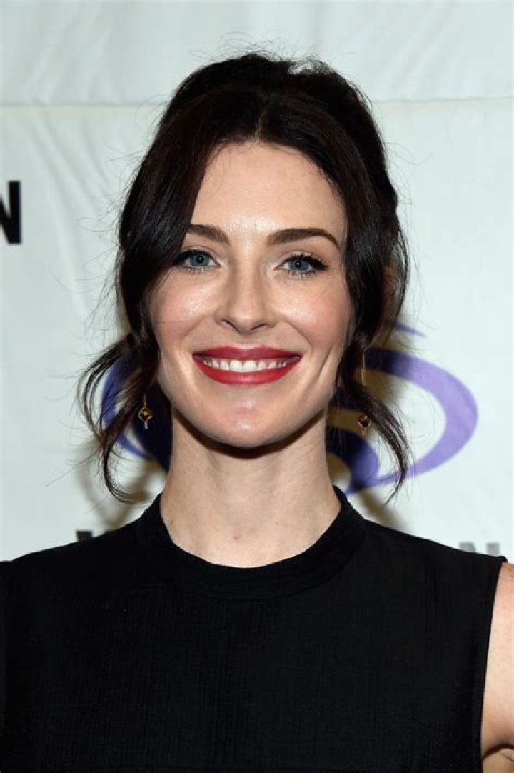 Bridget Duff biografía, edad, altura, esposa, net worth, familia