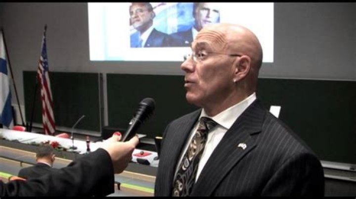 Bruce J. Oreck Biography, Age, Height, Wife, Net Worth, Family