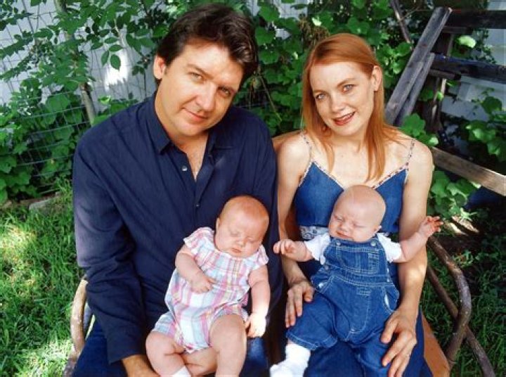 Bruce Robison Biography, Age, Height, Wife, Net Worth, Family