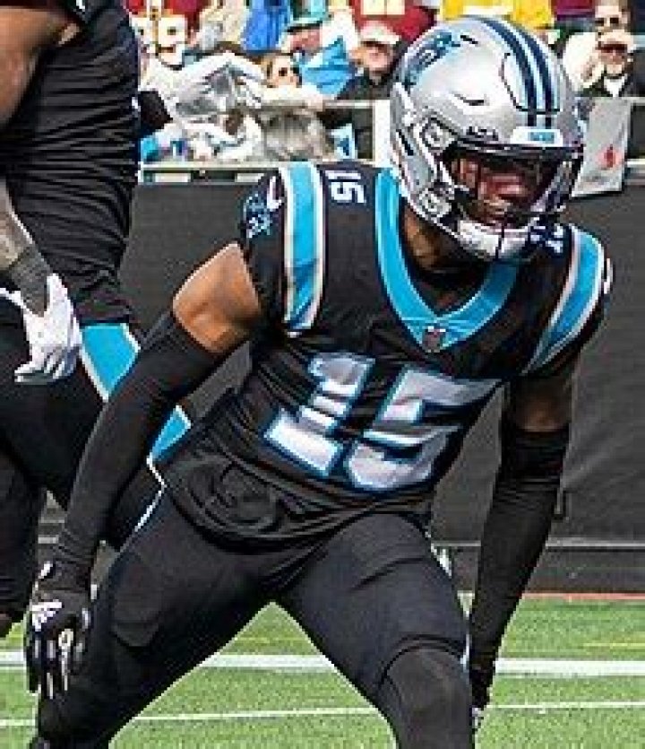 C. J. Henderson Biography, Age, Height, Wife, Net Worth, Family