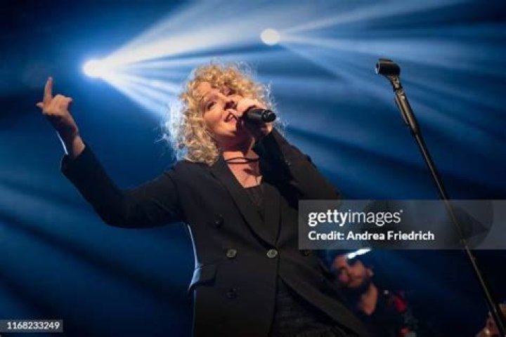 Cam Biography, Age, Height, Husband, Net Worth, Family