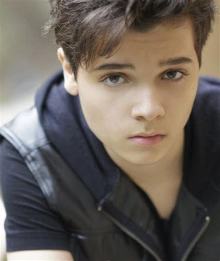 Cameron Ocasio Biography, Age, Height, Wife, Net Worth, Family