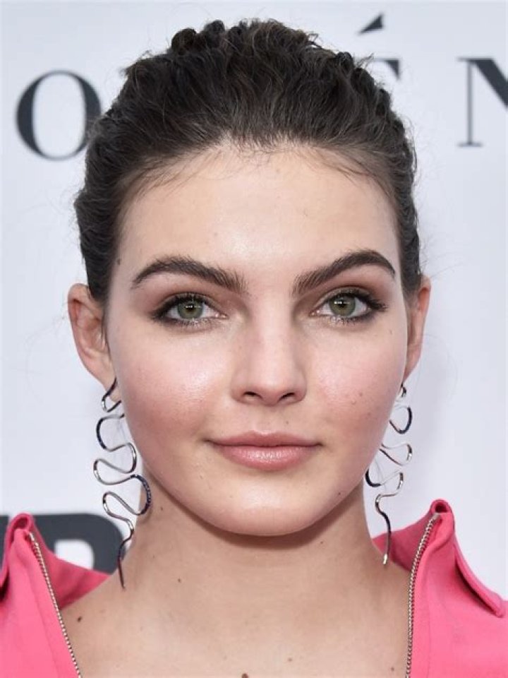 Camren Bicondova Biography, Age, Height, Husband, Net Worth, Family