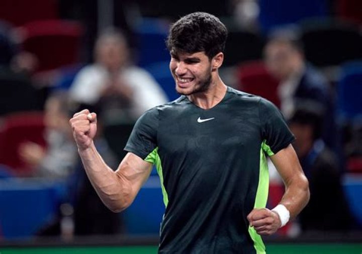 Carlos Alcaraz biografía, edad, altura, esposo, net worth, familia