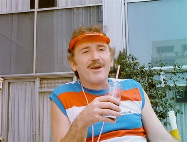 Carlos Monden biografía, edad, altura, esposo, net worth, familia