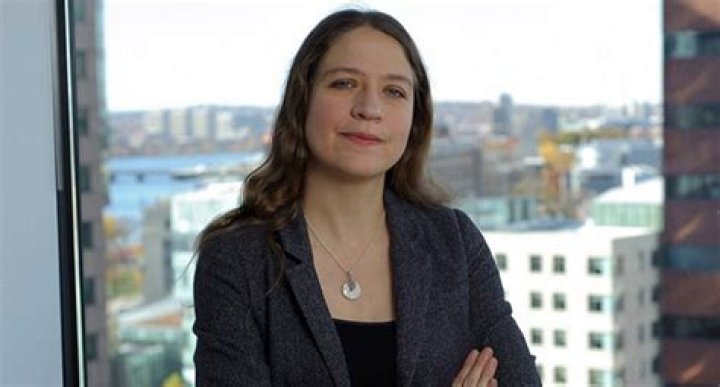 Catherine Havasi Biography, Age, Height, Husband, Net Worth, Family