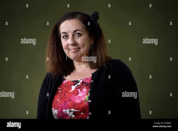 Cathy Cassidy Biography, Age, Height, Husband, Net Worth, Family