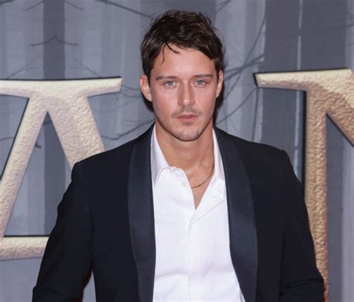 César Domboy Biography, Age, Height, Wife, Net Worth, Family