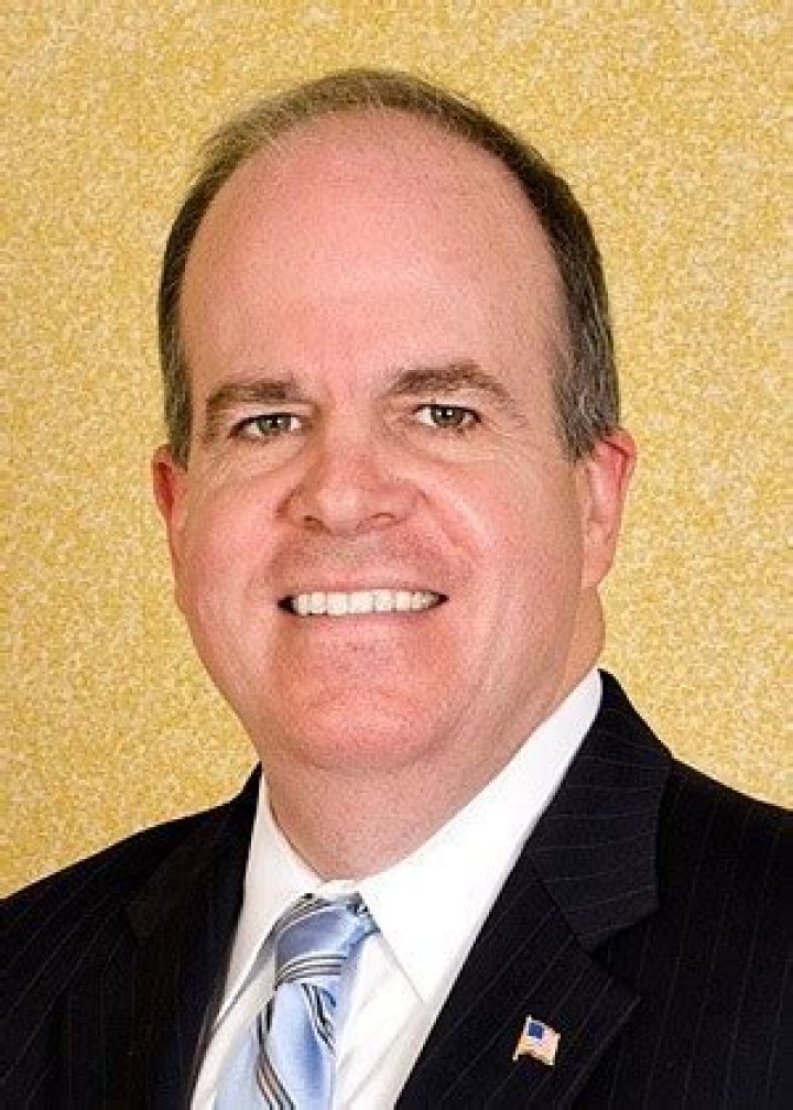 Charles J. Fogarty Biography, Age, Height, Wife, Net Worth, Family