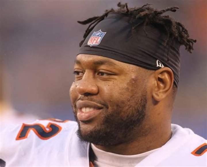 Charles Leno Biography, Age, Height, Wife, Net Worth, Family