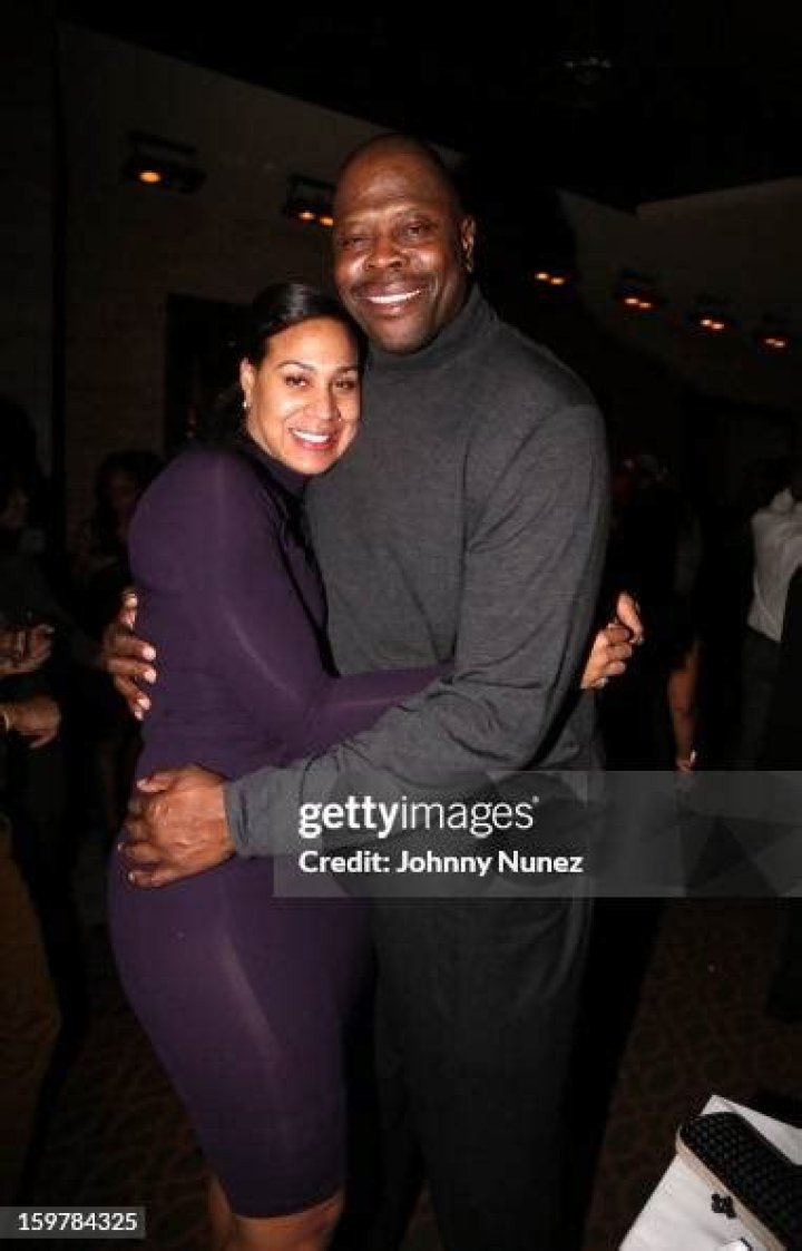 Cheryl Weaver Biography, Age, Height, Husband, Net Worth, Family