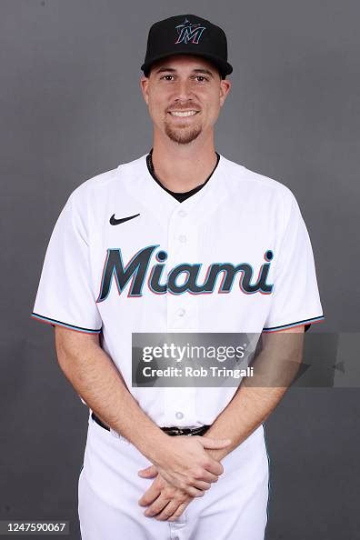 Chi Chi Gonzalez Biography, Age, Height, Wife, Net Worth, Family