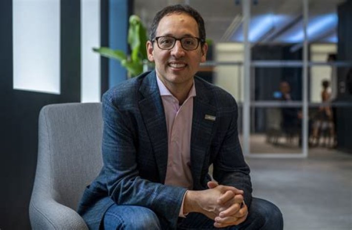 Chris Capossela Biography, Age, Height, Wife, Net Worth, Family