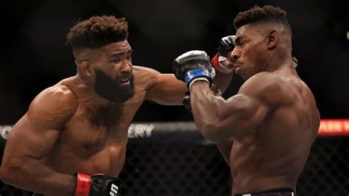 Chris Curtis Biography, Age, Height, Wife, Net Worth, Family