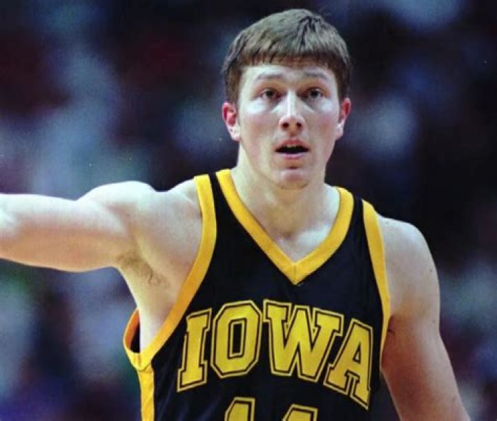 Chris Kingsbury Biography, Age, Height, Wife, Net Worth, Family