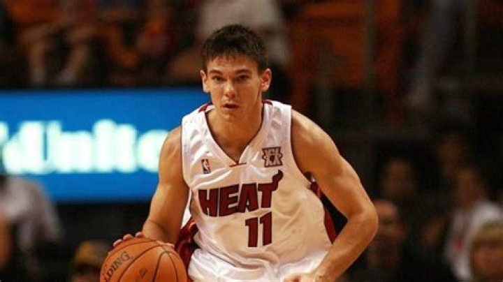 Chris Quinn Biography, Age, Height, Wife, Net Worth, Family