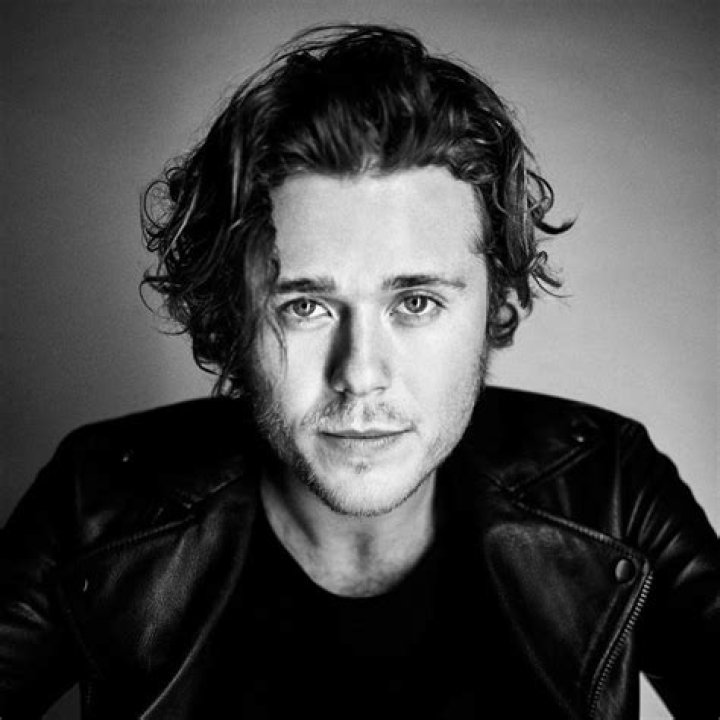 Christian Lopez Biography, Age, Height, Wife, Net Worth, Family