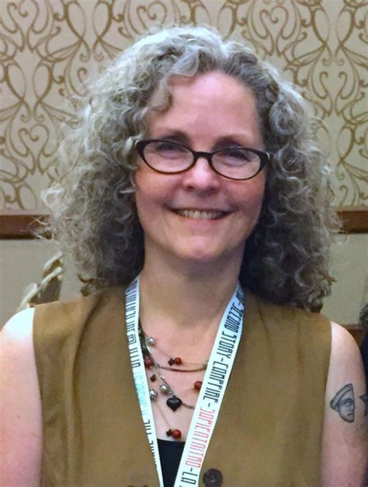 Christine McGlade Biography, Age, Height, Husband, Net Worth, Family