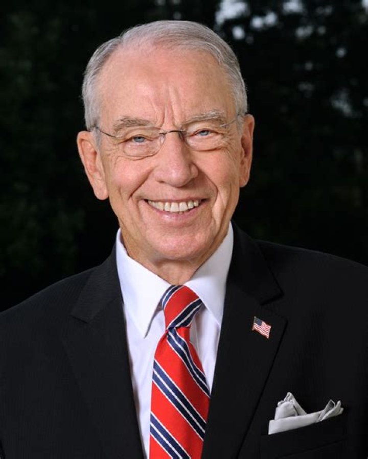 Chuck Grassley Biography, Age, Height, Wife, Net Worth, Family