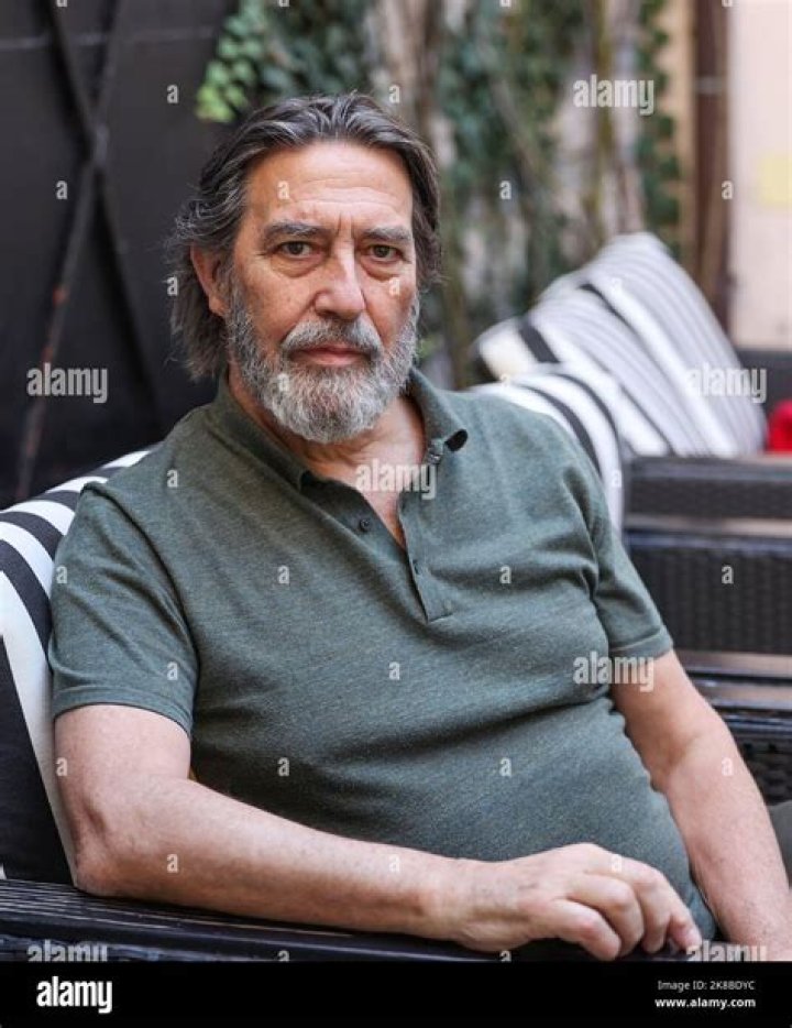 Ciarán Hinds Biography, Age, Height, Wife, Net Worth, Family