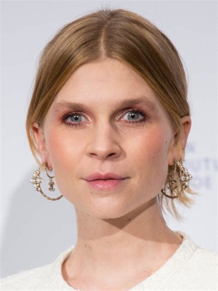Clémence Poésy Biography, Age, Height, Husband, Net Worth, Family