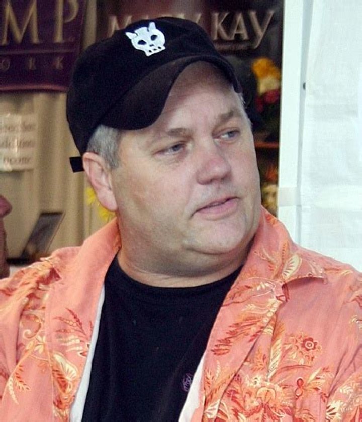 Clinton Mills Biography, Age, Height, Wife, Net Worth, Family