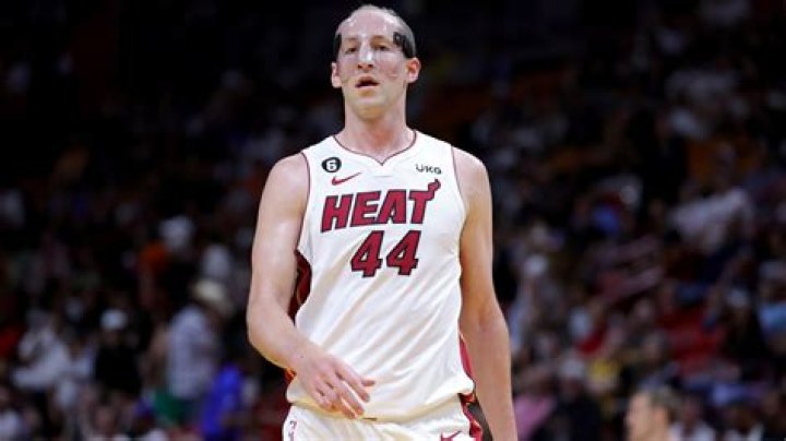 Cody Zeller Biography, Age, Height, Wife, Net Worth, Family