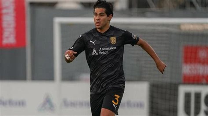 Collin Fernandez Biography, Age, Height, Wife, Net Worth, Family