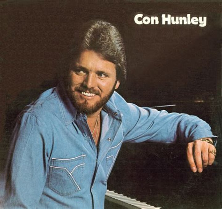 Con Hunley biografía, edad, altura, esposo, net worth, familia