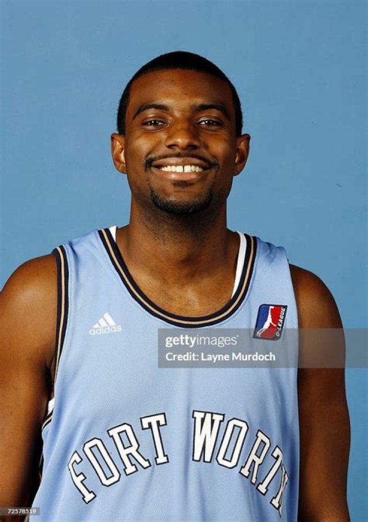 Corey Santee Biography, Age, Height, Wife, Net Worth, Family