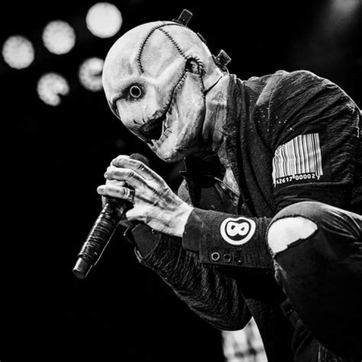 Corey Taylor Biography, Age, Height, Wife, Net Worth, Family