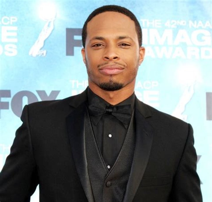 Cornelius Smith Jr. Biography, Age, Height, Wife, Net Worth, Family