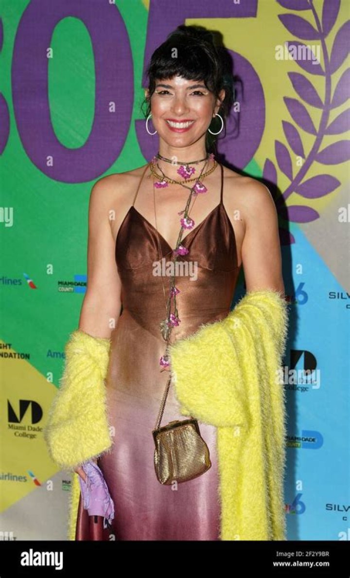 Cuci Amador Biography, Age, Height, Husband, Net Worth, Family