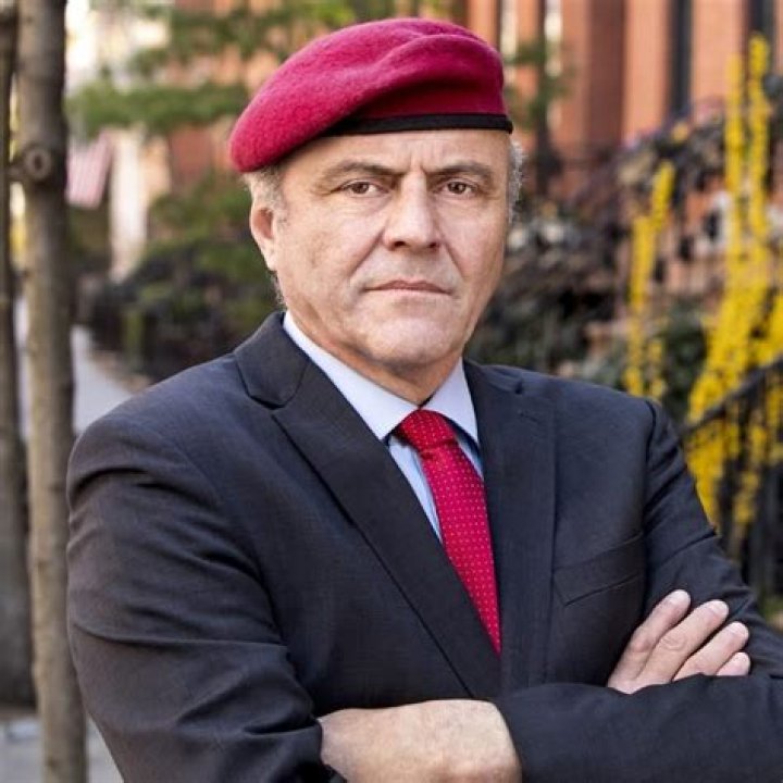 Curtis Sliwa Biography, Age, Height, Wife, Net Worth, Family