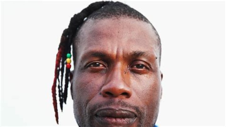 Curtly Ambrose Biography, Age, Height, Wife, Net Worth, Family