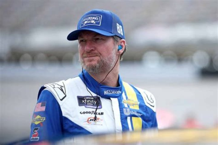 Dale Earnhardt Jr. Biography, Age, Height, Wife, Net Worth, Family