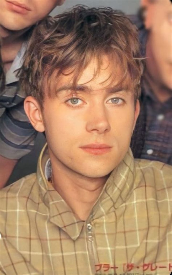 Damon Albarn Biography, Age, Height, Wife, Net Worth, Family