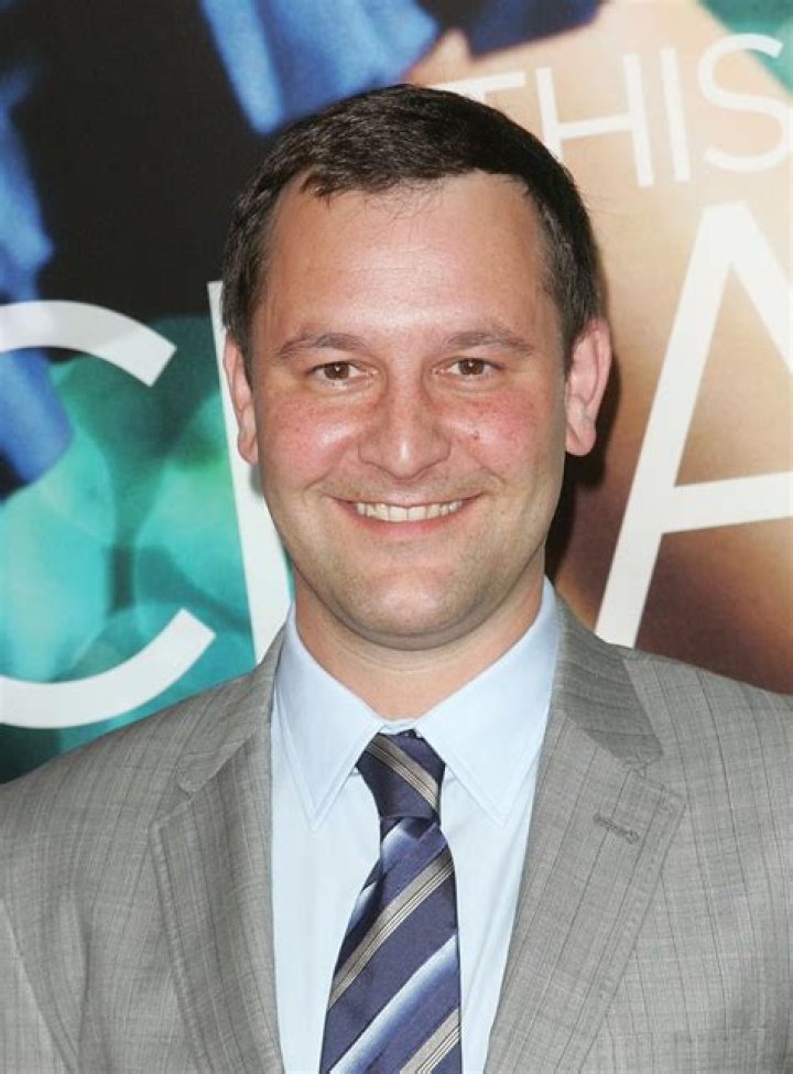 Dan Fogelman Biography, Age, Height, Wife, Net Worth, Family