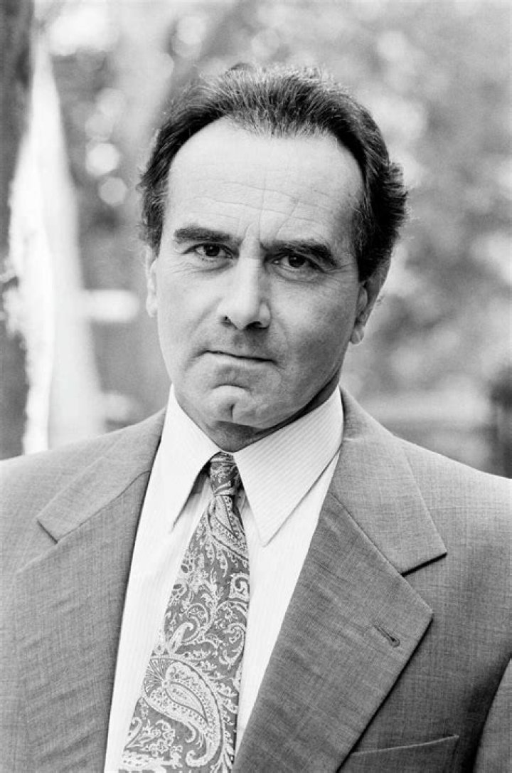 Dan Hedaya biografía, edad, altura, esposo, net worth, familia