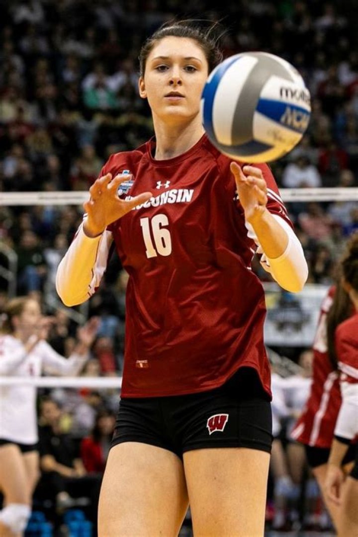 Dana Rettke Biography, Age, Height, Husband, Net Worth, Family