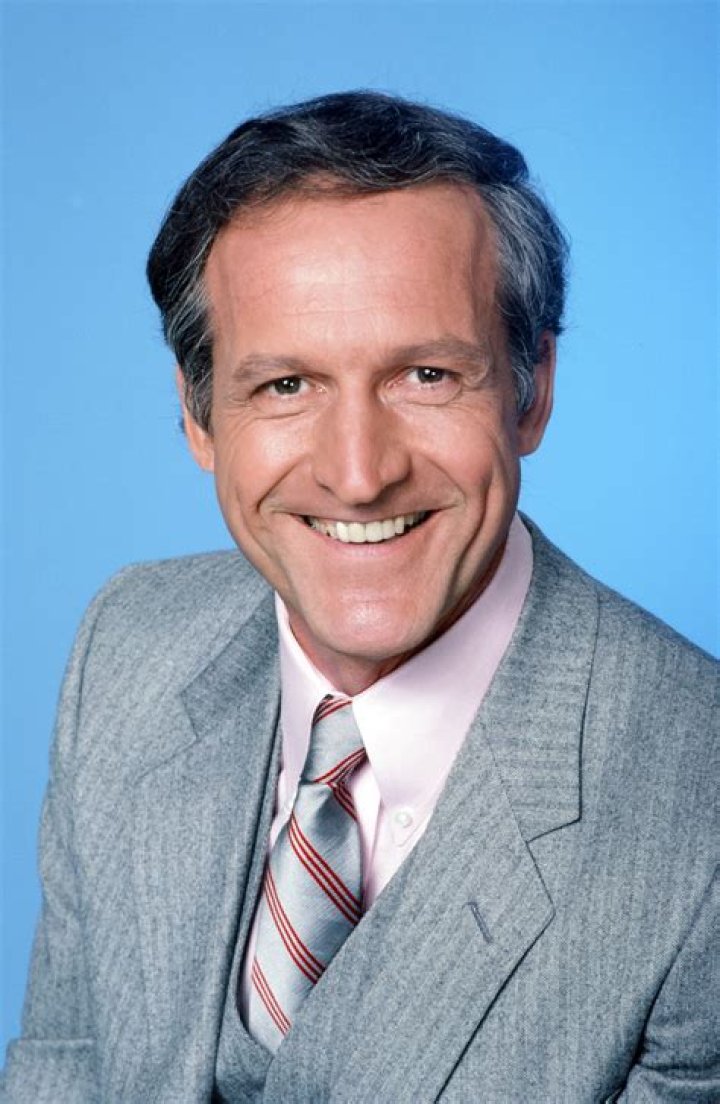 Daniel J. Travanti Biography, Age, Height, Wife, Net Worth, Family