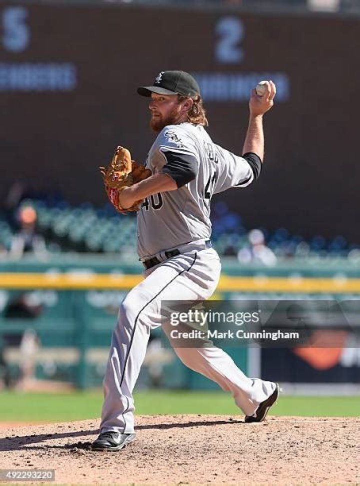 Daniel Webb Biography, Age, Height, Wife, Net Worth, Family