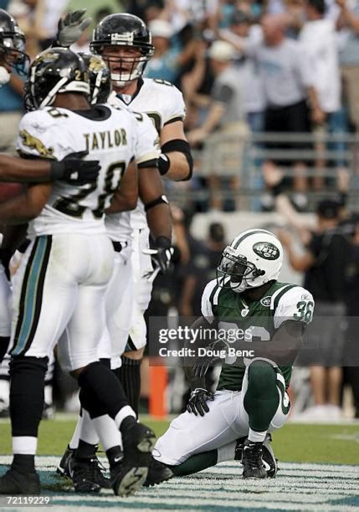 David Barrett Biography, Age, Height, Wife, Net Worth, Family