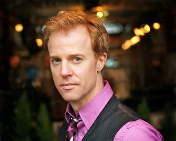 David Lewis Biography, Age, Height, Wife, Net Worth, Family